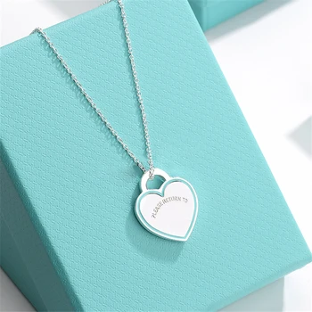Originálne 1:1 šperky S925 mincový striebro nový náhrdelník pre ženy smalt v tvare srdca prívesok Charm písmom priateľku, darček