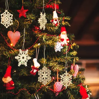 50 Kusov Nedokončené Dreva Snowflake Ozdoby Vianočné Drevené snehové Vločky Zdobené Vianočný Strom Závesné Dekorácie s Čerpá