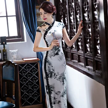 Čipky Kvet Dlhý Cheongsam 2020 Krátky Rukáv Čínske Tradičné Šaty Žena Vintage Qipao Lady Elegance Večer Party Šaty