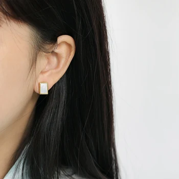 F. I. N. S kórejský Žena S925 Šterlingov Strieborné Náušnice IN Štýl Geometrické Námestie Shell Stud Náušnice Žena Minimalistický Šperky