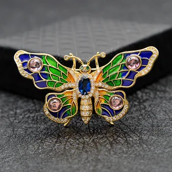 CINDY XIANG Cubic Zirconia Motýľ Brošňa Pre Ženy Medené Šperky Hmyzu Pin Brošňa Farebné Smalt Módne Doplnky