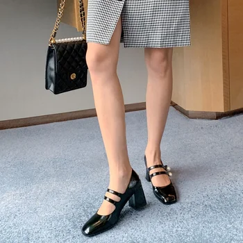 Značka návrhár obuvi ženy čerpadlá nové originálne kožené námestie vysoké podpätky black red shoes žena Mary Janes šaty strany topánky size43