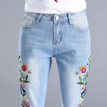 2020 Nové výšivky džínsy dámske Vysoký pás voľné retro Rovné nohavice Žena Jar leto Bežné vyšívané kovboj nohavice