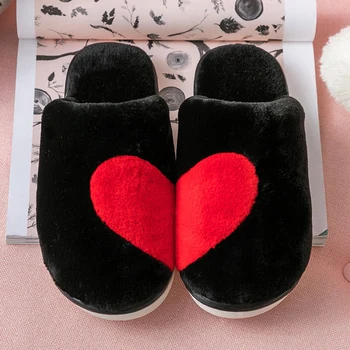 Dámske papuče plyšové domáce roztomilý broskyňa srdce Ženy papuče zime krytý soft-soled Pár 2020 nové ploché topánky
