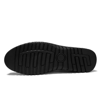 Pohodlné vonkajšie mužov ležérne topánky priedušná mužov mokasíny non-slip jazdy topánky svetlo vychádzkové topánky veľkosť 38-47