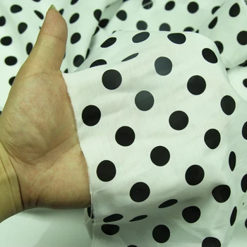Black polka dot tlačiť na biele dno hodvábu a bavlny, zmesových tkanín,SCT574