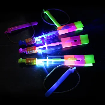10Pcs/Set Vonku Svieti Rakety, LED Blesk Prak Elastické Vrtuľník Rotujúce Lietajúce Hračka Šípku Dar Deťom Rozprávky Katapult