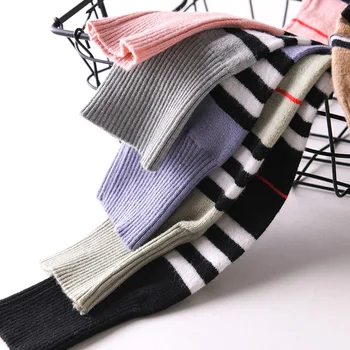 Dámske svetre pruhované pletených pulóver tvaru plné rukávy krátke tenké módne topy teplé jumper tenký úplet svetre