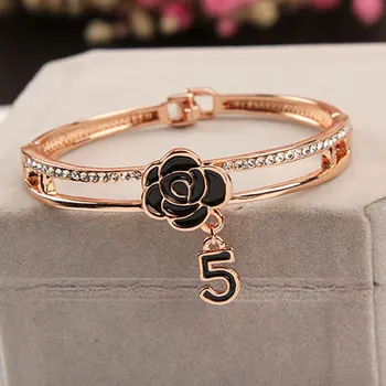 Luxusné Slávnej Značky Dizajn Camellia Prívesky Pre Ženy Crystal Drahokamu List 5 Náramok Náramok Svadobné Šperky