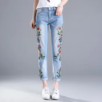 2020 Nové výšivky džínsy dámske Vysoký pás voľné retro Rovné nohavice Žena Jar leto Bežné vyšívané kovboj nohavice