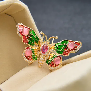 CINDY XIANG Cubic Zirconia Motýľ Brošňa Pre Ženy Medené Šperky Hmyzu Pin Brošňa Farebné Smalt Módne Doplnky